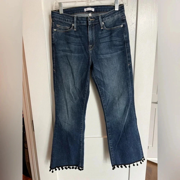 Good American Pom Pom Cropped Jeans Medium Wash - Picture 2 of 7